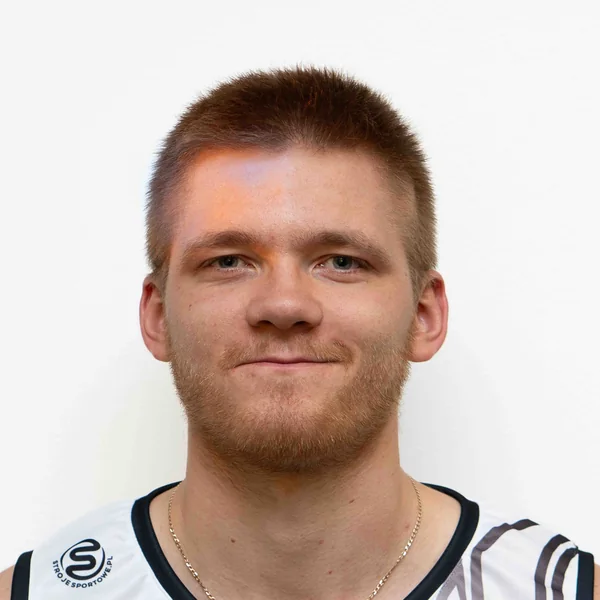 Filip Sieradzki - zawodnik drużyny II ligi MKS Smyk Prudnik